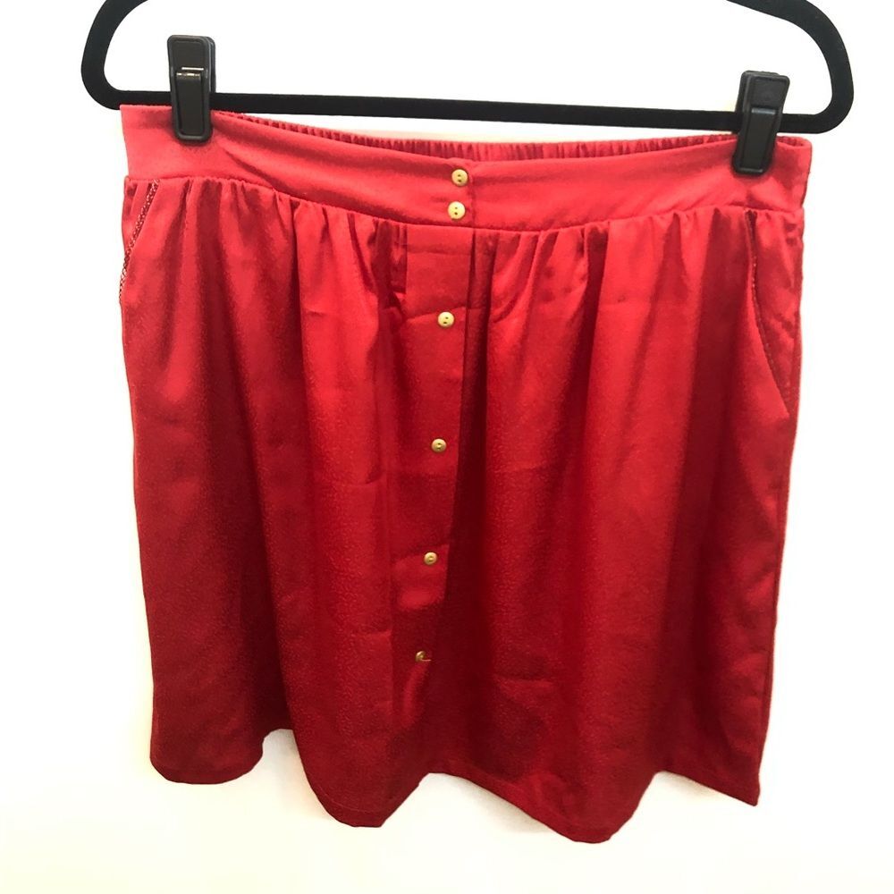 Grace & Mila Servane Mini Skirt Red Button Detail